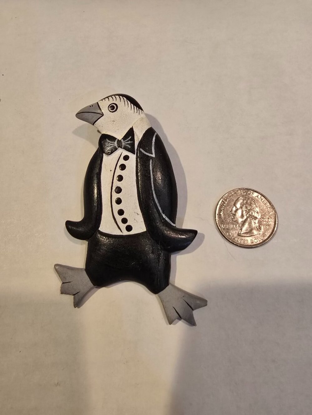 Pin Handcrafted Wood Penguin Tuxedo Bow Tie Black White Gray 2"x3.5" 1980s